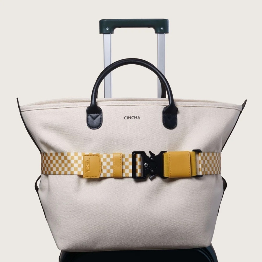 NWT - CINCHA Travel Belt in Waffle.